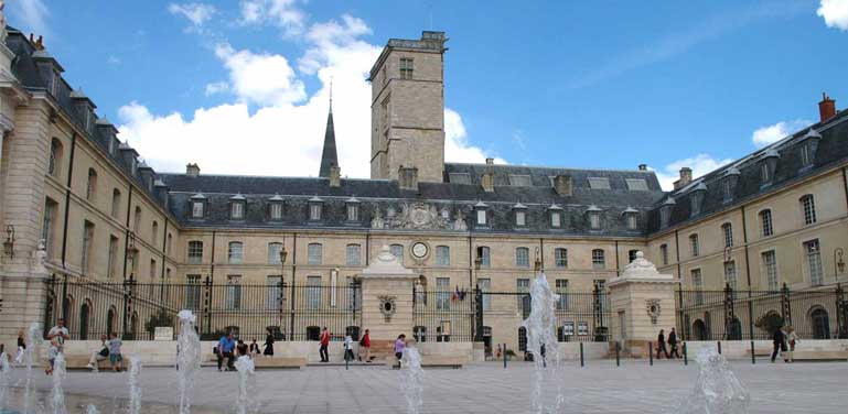 Bilan de compétences à Dijon pour trouver sa voie professionnelle et choisir ses études supérieures
